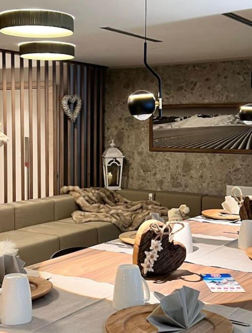 Petit Bijou - Corbet - Monolocale Con Divano Letto In Soggiorno - Massimo 3 Persone Champoluc Exterior photo